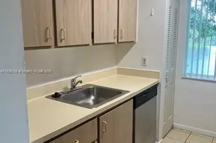 10765 Cleary Blvd, Plantation, FL 33324 - Photo 1