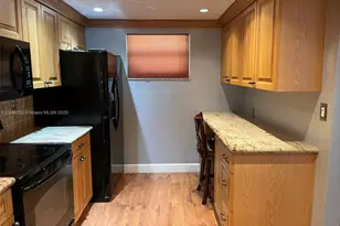 8735 Ramblewood Dr, Coral Springs, FL 33071 - Photo 3