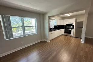 941 NE 170th St, North Miami Beach, FL 33162 - Photo 1