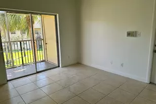 800 Cypress Park Way, Deerfield Beach, FL 33064 - Photo 1