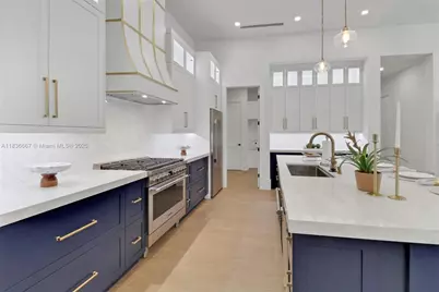 524 13th St SW, Naples, FL 34117 - Photo 13