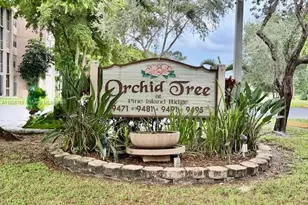 9491 SE Evergreen Pl, Davie, FL 33324 - Photo 1