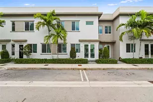 6658 NW 102nd Path, Doral, FL 33178 - Photo 1