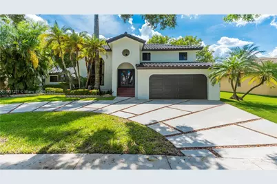 6421 Falconsgate Ave, Davie, FL 33331 - Photo 1