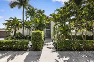 7045 SW 67th Ave, South Miami, FL 33143 - Photo 1