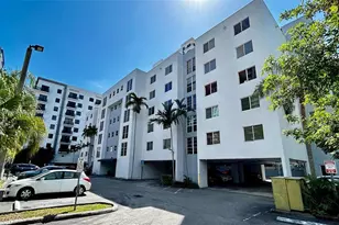 210 SW 11th St, Miami, FL 33130 - Photo 1