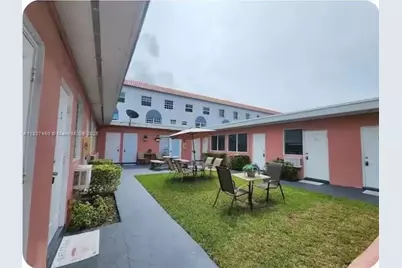 342 Van Buren St, Hollywood, FL 33019 - Photo 1