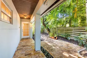 4235 Lennox Dr, Coconut Grove, FL 33133 - Photo 1