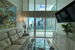 41 SE 5th St, Miami, FL 33131 - Photo 1