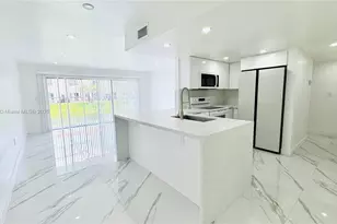 9375 Fontainebleau Blvd, Miami, FL 33172 - Photo 1