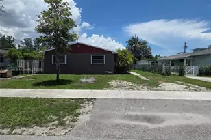 6185 SW 43rd St, Davie, FL 33314 - Photo 1