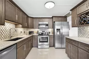 12650 SW 6th St, Pembroke Pines, FL 33027 - Photo 1