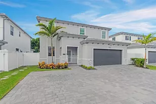 14864 SW 163rd Terrace, Miami, FL 33187 - Photo 1