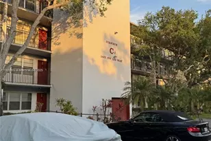 1401 SW 134th Way, Pembroke Pines, FL 33027 - Photo 1