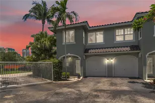 800 SW 4th Ave, Fort Lauderdale, FL 33315 - Photo 1