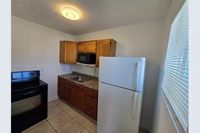 535 NW 7th St #11, Miami, FL 33136 - Photo 1