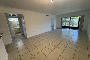 10315 NW 9th St Cir, Miami, FL 33172 - Photo 1