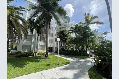 488 NW 165th St Rd #B-414, Miami, FL 33169 - Photo 1