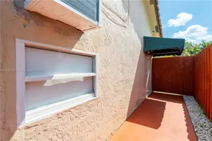 17993 SW 152nd Pl, Miami, FL 33187 - Photo 1