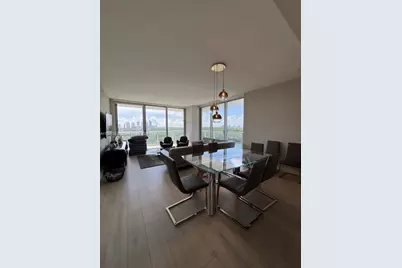 16385 Biscayne Blvd #921, North Miami Beach, FL 33160 - Photo 1