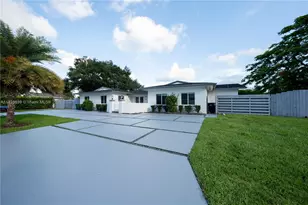 10860 SW 116th St, Miami, FL 33176 - Photo 1