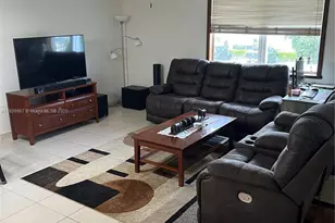 1050 SE 15th St, Fort Lauderdale, FL 33316 - Photo 1