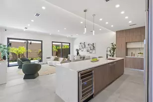 2431 NE 18th St, Fort Lauderdale, FL 33305 - Photo 1