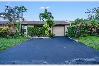 9530 W Daffodil Ln, Miramar, FL 33025 - Photo 1