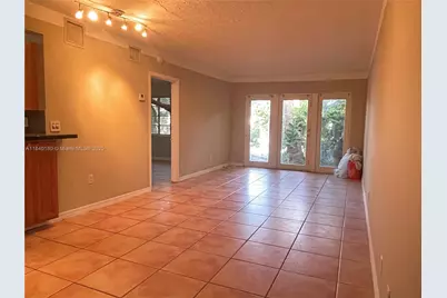 8300 Byron Ave #5, Miami Beach, FL 33141 - Photo 1