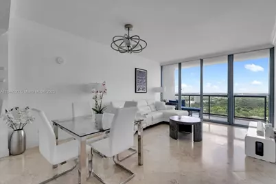 601 NE 36th St #2405, Miami, FL 33137 - Photo 1