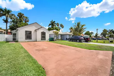 941 SW 7th Ct, Florida City, FL 33034 - Photo 1