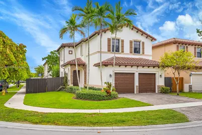 455 SE 34th Ter, Homestead, FL 33033 - Photo 1