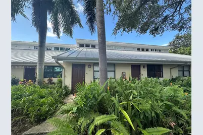1455 Holly Heights Dr #25, Fort Lauderdale, FL 33304 - Photo 1