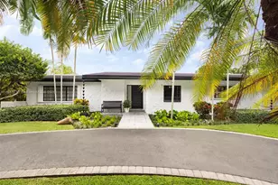 11651 SW 72nd Pl, Pinecrest, FL 33156 - Photo 1