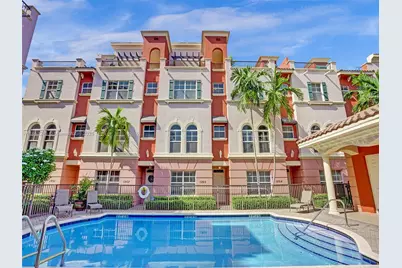 1033 NE 17th Way #1303, Fort Lauderdale, FL 33304 - Photo 1