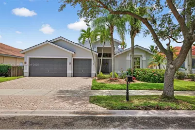 1347 Ginger Cir, Weston, FL 33326 - Photo 1