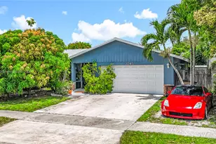 3245 SW 2nd St, Deerfield Beach, FL 33442 - Photo 1