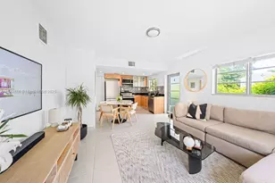 1050 7th St, Miami Beach, FL 33139 - Photo 1