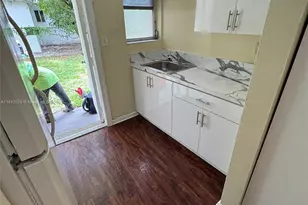 844 NW 18th Ave, Fort Lauderdale, FL 33311 - Photo 1