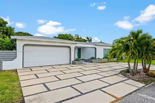 9021 NW 7th Ct, Pembroke Pines, FL 33024 - Photo 1