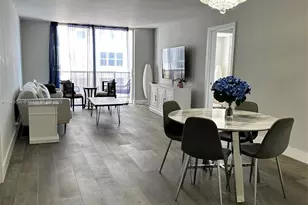 6039 Collins Ave, Miami Beach, FL 33140 - Photo 1