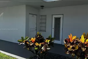 608 NE 2nd St, Dania Beach, FL 33004 - Photo 1