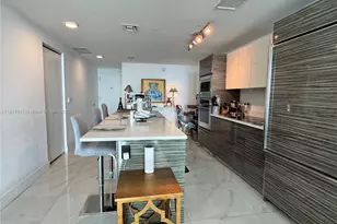 460 NE 28th St, Miami, FL 33137 - Photo 1