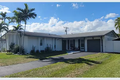 19610 Lenaire Dr, Cutler Bay, FL 33157 - Photo 1