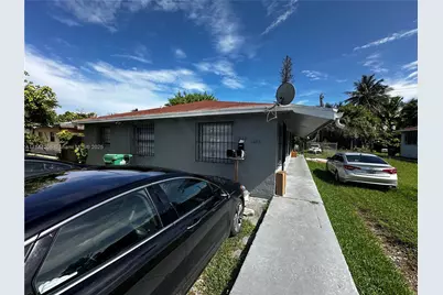 1330 NE 111th St #1330, Miami, FL 33161 - Photo 1