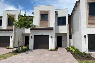 20584 NE 5th Pl, Miami, FL 33179 - Photo 1