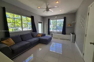 600 Michigan Ave, Miami Beach, FL 33139 - Photo 1