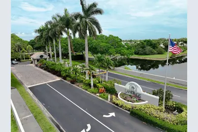 10521 SW 13th Ct, Pembroke Pines, FL 33025 - Photo 1