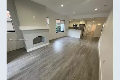 1637 SW 10th St #4, Miami, FL 33135 - Photo 1