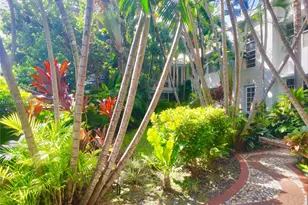 505 12th St, Miami Beach, FL 33139 - Photo 1